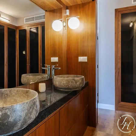 Casa Serena - Luxury - Jacuzzi - Pool & Garden * Портиман